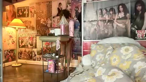 moon online show from March 2, 3:30 pm