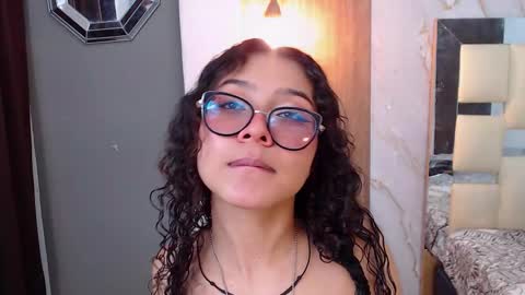 moon_and_fire_ online show from February 21, 8:06 am