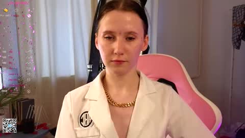 Lola online show from February 23, 1:21 pm