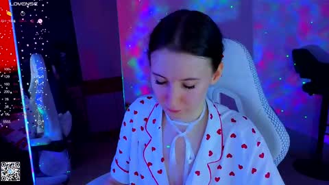 Lola online show from March 10, 12:28 pm