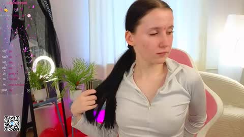 Lola online show from February 24, 12:48 pm