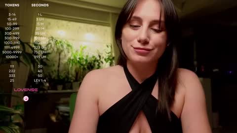 Luna  online show from December 13, 1:44 pm