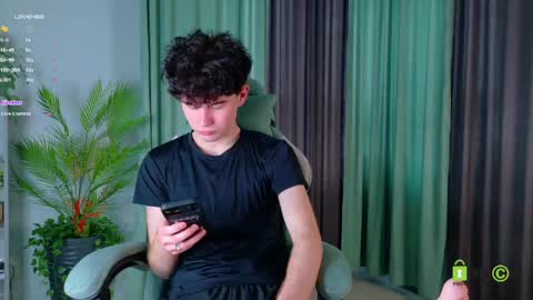 moon_gloww online show from April 23, 2:08 am