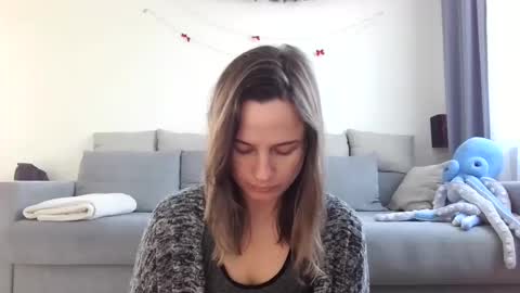 moon_lilithx online show from December 20, 11:10 am