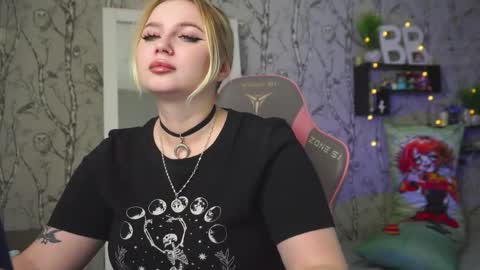 Emilia online show from March 30, 9:31 am