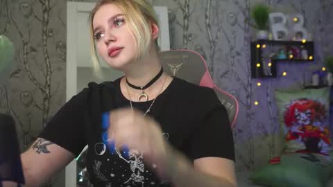 Emilia online show from March 13, 9:23 am