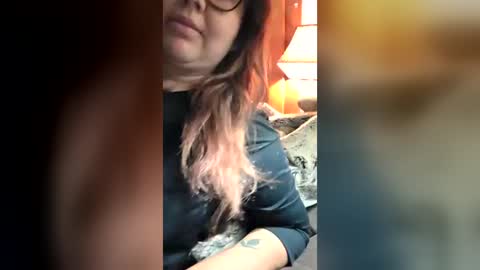 moonbaby_27 online show from August 6, 6:00 am