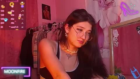 Snapshot of moonfiredance chatting on September 26, 7:27 am Nicky  online show from September 26, 7:27 am