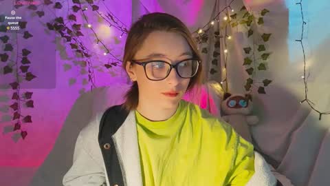 Snapshot of moonlight__lovers chatting on December 2, 10:24 am Dana online show from December 2, 10:24 am