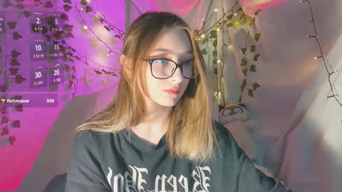 Snapshot of moonlight__lovers chatting on December 7, 5:37 pm Dana online show from December 7, 5:37 pm