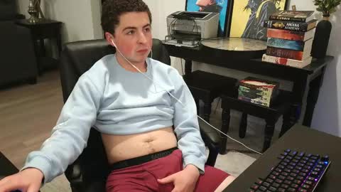 moonlighter7 online show from April 25, 4:03 am