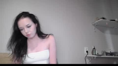 moonlightpoison online show from July 21, 9:33 am