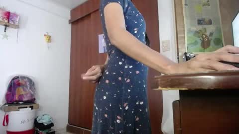 moonlunita online show from June 4, 8:26 pm