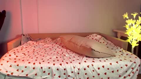 moonmimmi online show from February 28, 4:27 am