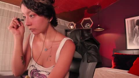 Michelle online show from April 1, 1:34 pm