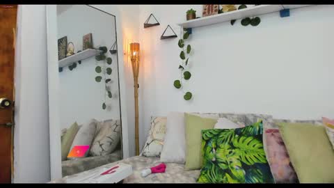 My name is Sol but you can call me the girl of your dreams. online show from February 27, 2:46 am