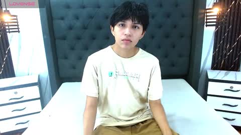 MORTELLE online show from November 1, 1:21 pm