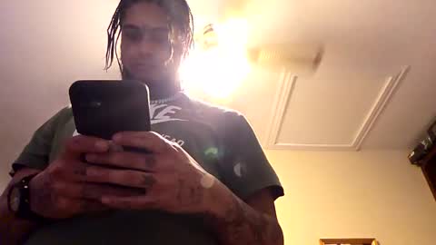 Motive online show from December 21, 8:04 pm