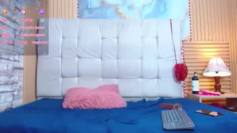 moxiemonclair303av online show from April 4, 1:29 pm