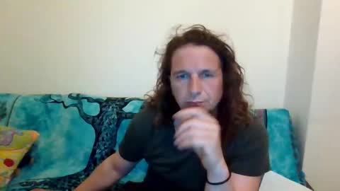 moz87 online show from April 15, 9:01 am