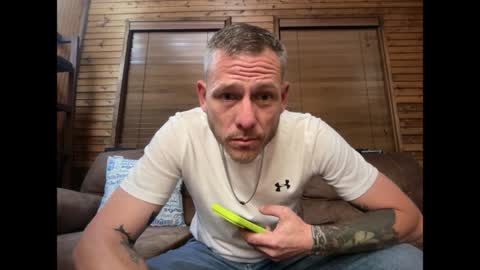 mr_anonymous025 online show from April 4, 9:49 am