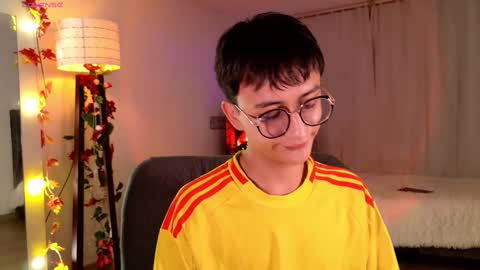 Snapshot of mr_evan1 chatting on February 20, 1:51 pm Mr Evans online show from February 20, 1:51 pm