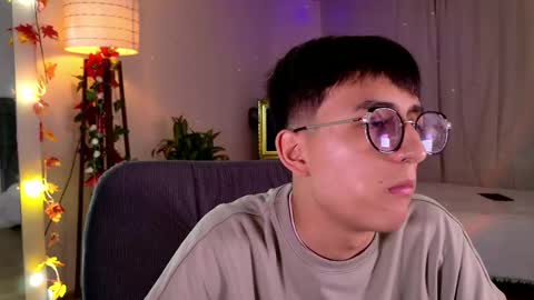 Snapshot of mr_evan1 chatting on March 3, 2:39 pm Mr Evans online show from March 3, 2:39 pm