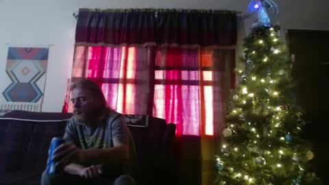 Snapshot of mr_happy12 chatting on December 17, 2:00 pm mr_happy12 online show from December 17, 2:00 pm