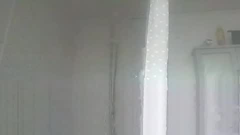 mr_i_ online show from November 13, 10:40 am