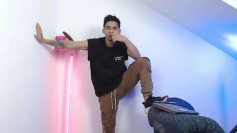 Alpha LATINO online show from April 21, 4:52 am