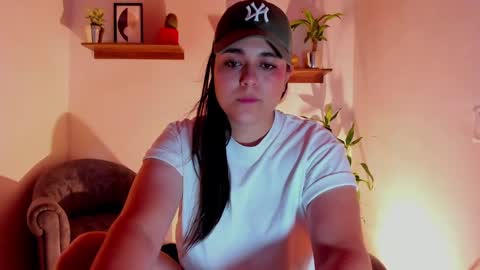 Laura online show from March 11, 6:52 am