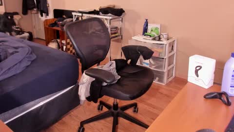 Chuck Daily online show from February 17, 8:41 am