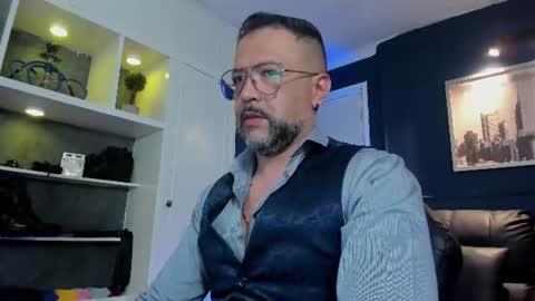 MrFrank. online show from July 14, 6:02 pm