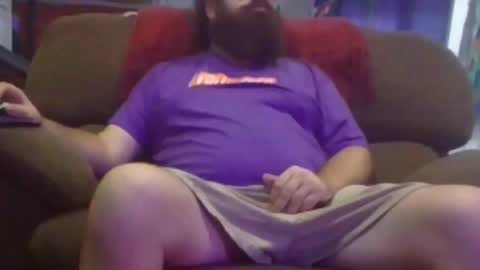 Snapshot of mrfuzzycub chatting on October 6, 8:59 pm Come to the Bear Den online show from October 6, 8:59 pm