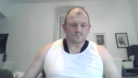 mrhotsex69 online show from April 20, 11:19 pm