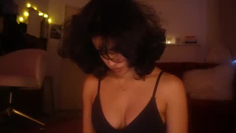 mriea_ online show from October 22, 3:42 am