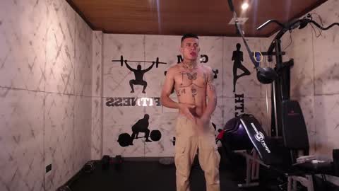 mrjustin_ online show from November 3, 7:59 pm