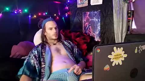 MrKinkSized online show from January 26, 2:30 pm