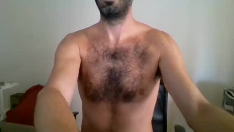 Snapshot of mrralph__90 chatting on October 20, 8:52 am Mrralph online show from October 20, 8:52 am