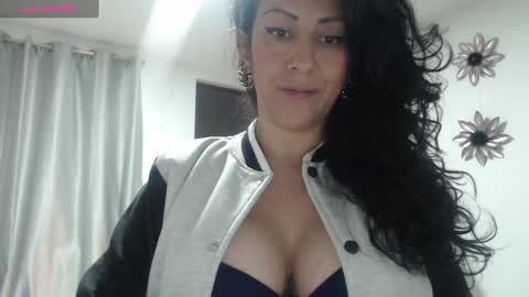 mrs_deborah online show from January 5, 11:59 am