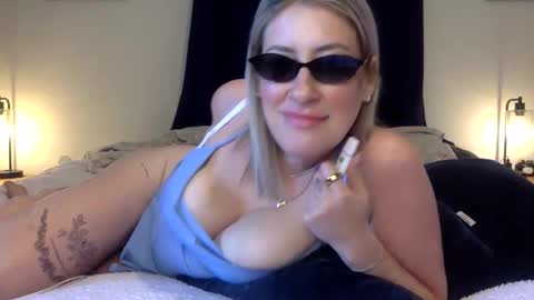 MrsPrissXO online show from April 21, 3:41 pm