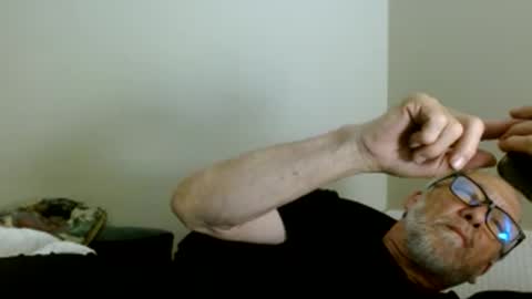 mrtease5 online show from April 21, 3:57 am