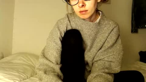    online show from March 21, 6:23 pm