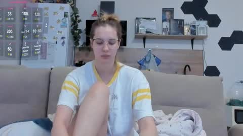 Ms ForYOU online show from April 20, 2:03 am