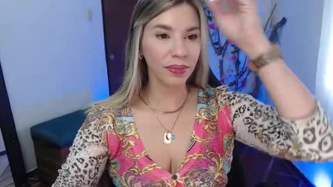 Snapshot of ms_sofiax chatting on October 23, 4:19 pm Sofia online show from October 23, 4:19 pm