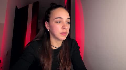 ms_sophiee online show from April 30, 6:02 pm