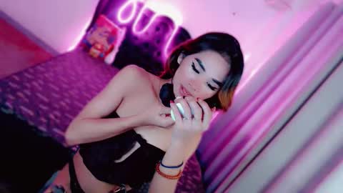 mscherry_ online show from March 1, 11:31 pm