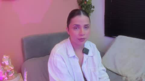 Meg  Vero online show from October 2, 6:28 pm