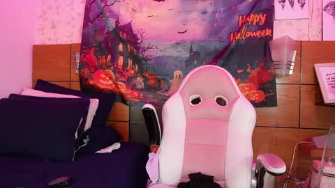 Manuela  online show from October 10, 3:56 am