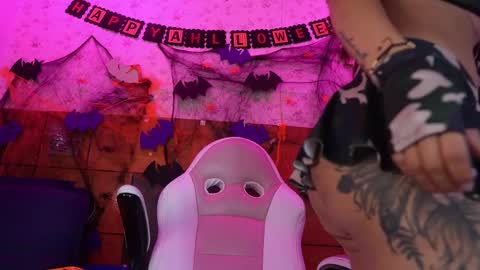 Manuela  online show from October 17, 3:21 am